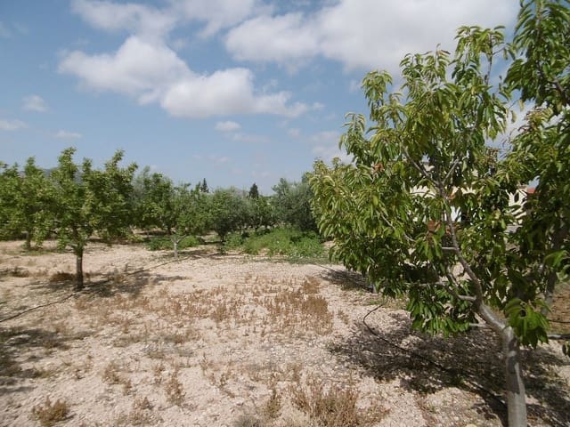 4 soveværelse Villa til salg i Yecla med garage - € 210.000 (Ref: 8520875)