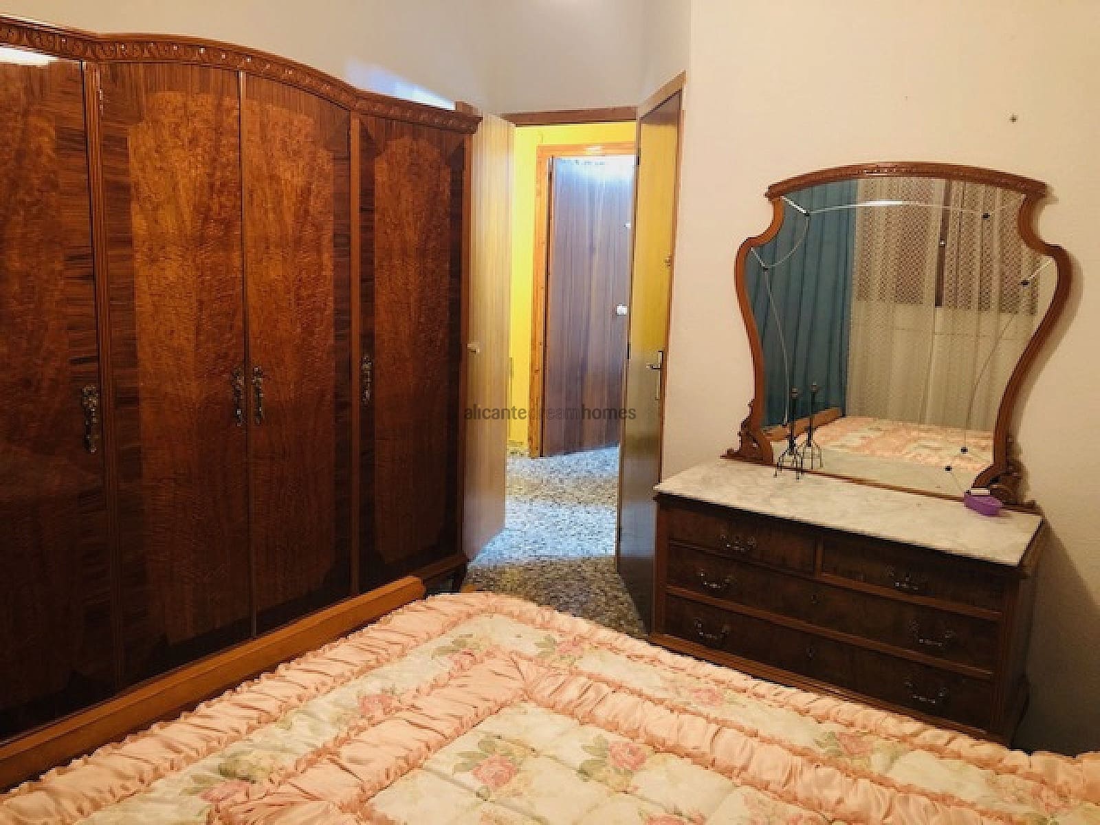 4 soveværelse Finca/Landehus til salg i Yecla - € 151.000 (Ref: 8552920)