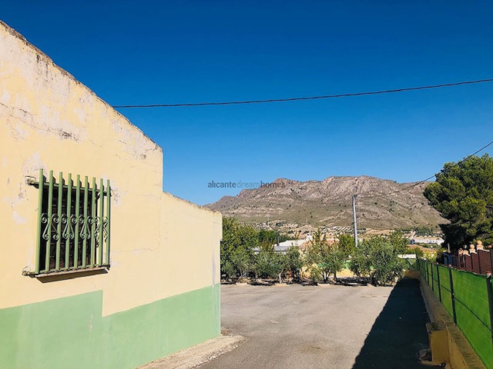 4 soveværelse Finca/Landehus til salg i Yecla - € 151.000 (Ref: 8552920)