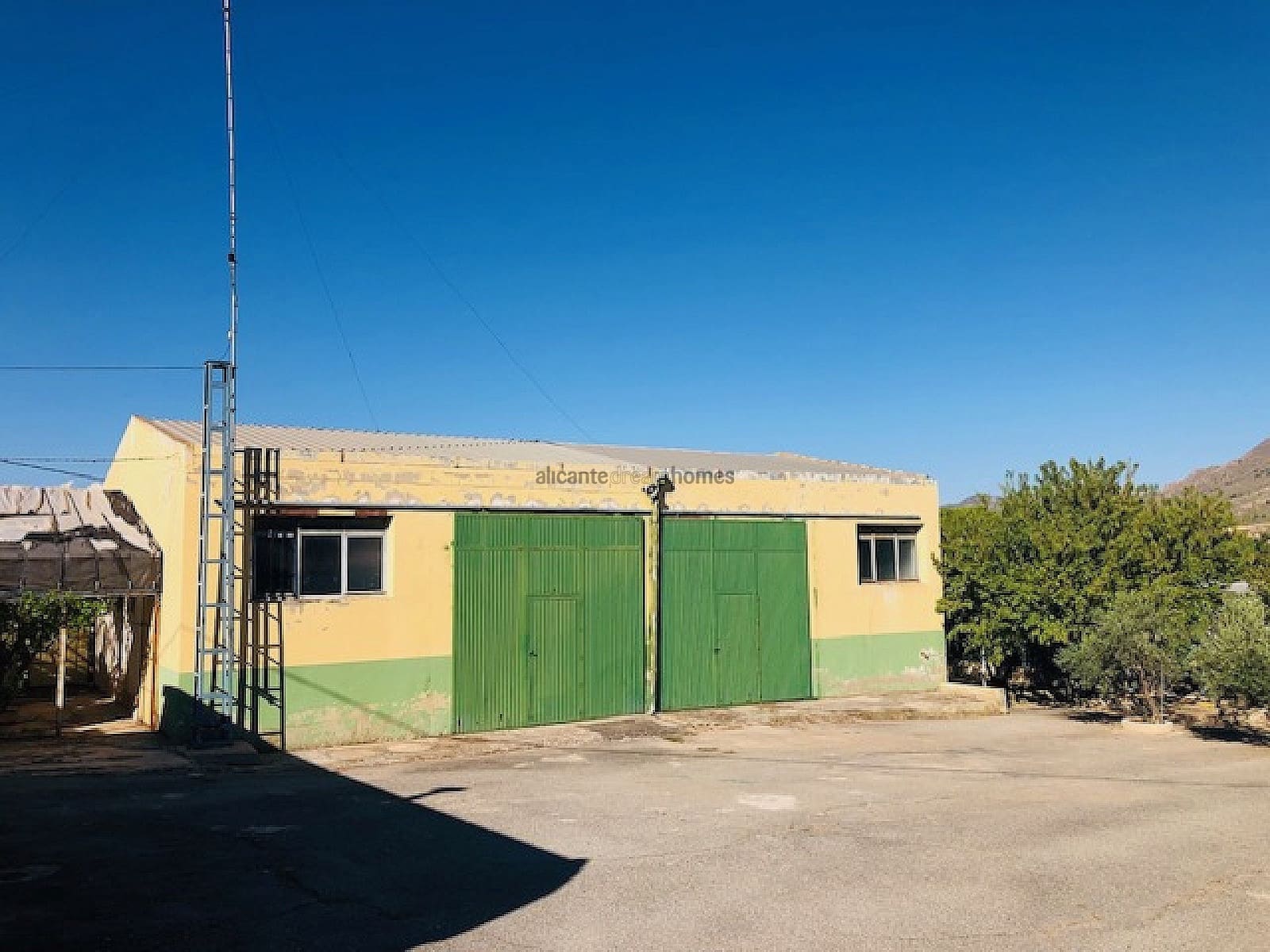 4 soveværelse Finca/Landehus til salg i Yecla - € 151.000 (Ref: 8552920)