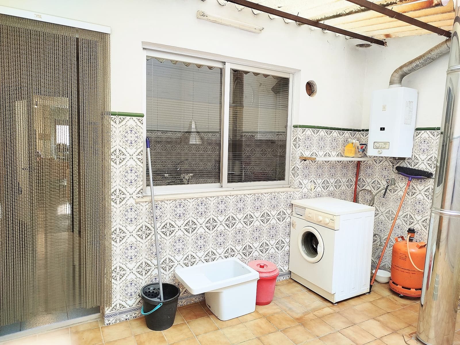 4 soverom Hus til salgs i Yecla med garasje - € 170 000 (Ref: 8553100)