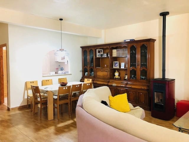 4 camera da letto Finca/Casa di Campagna in vendita in Yecla con piscina garage - 275.000 € (Rif: 8553102)