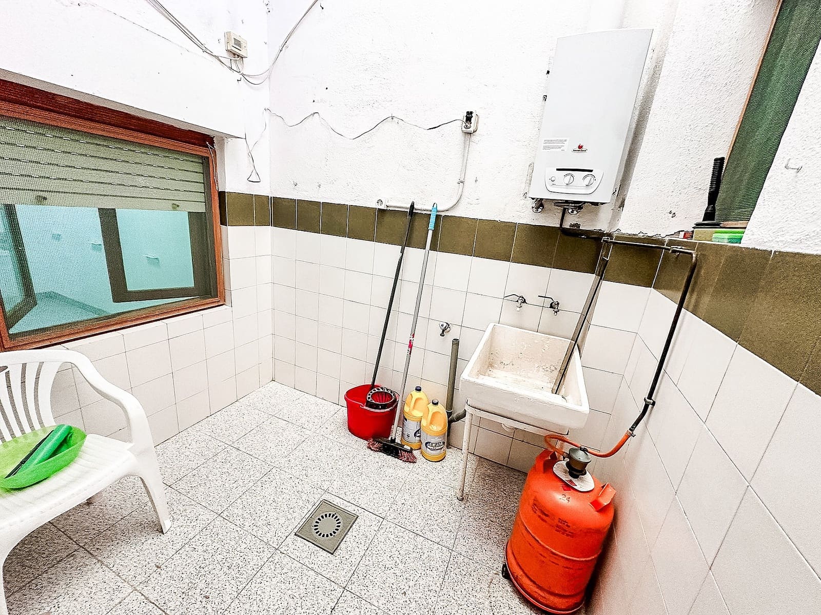 3 slaapkamer Huis te koop in Pinoso met garage - € 129.995 (Ref: 8573501)