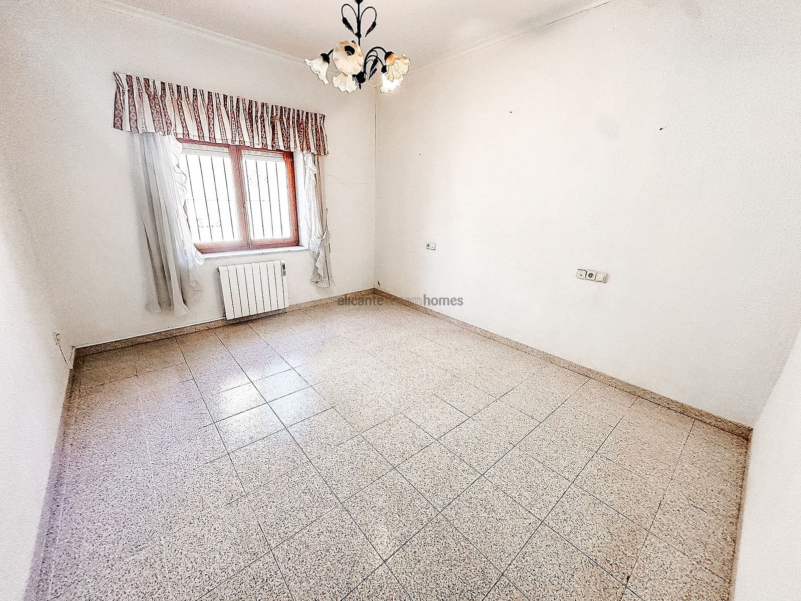 3 camera da letto Casa in vendita in Pinoso con garage - 129.995 € (Rif: 8573501)