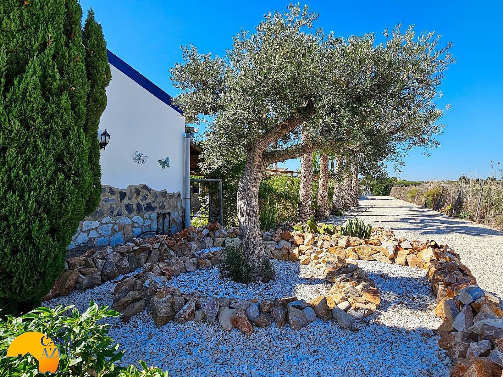 6 soveværelse Finca/Landehus til salg i Catral med swimmingpool garage - € 549.000 (Ref: 8574993)