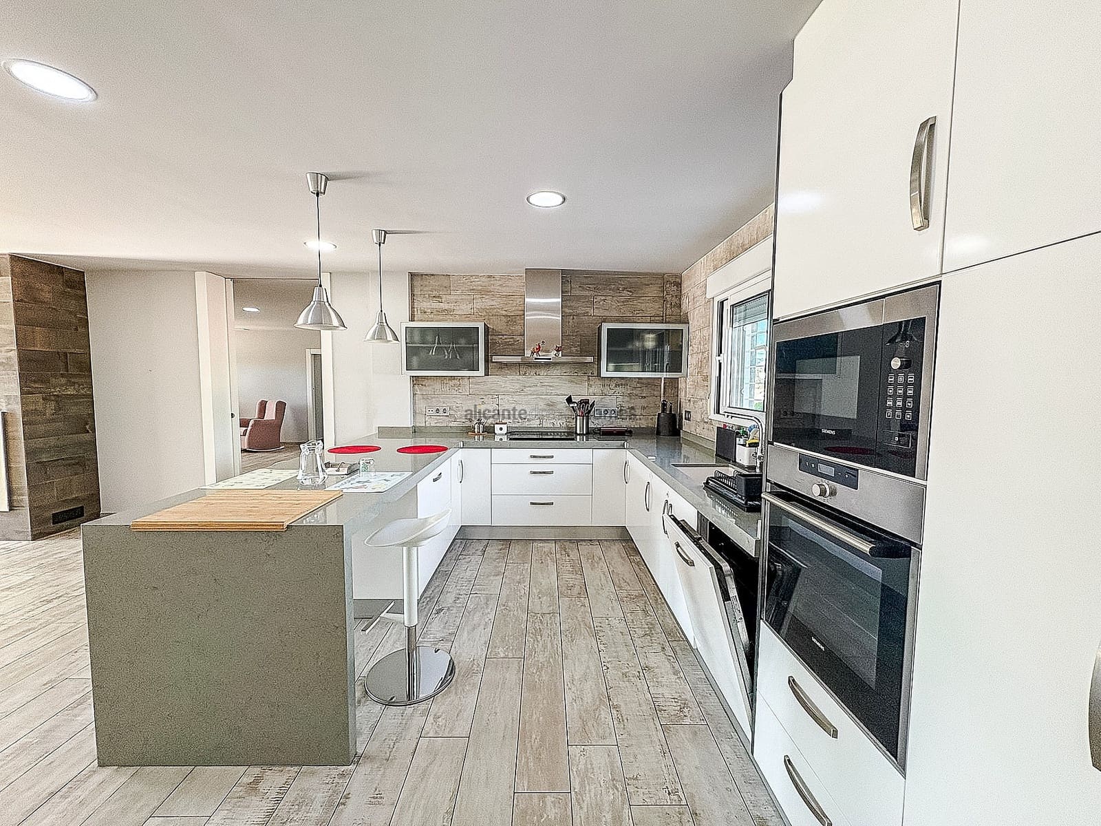 8 sypialnia Willa na sprzedaż w Crevillente / Crevillent z basenem - 680 000 € (Ref: 8636149)