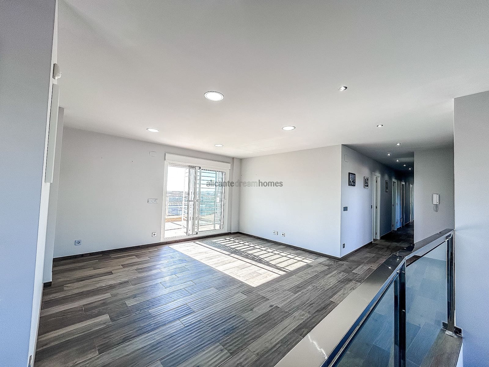 8 sypialnia Willa na sprzedaż w Crevillente / Crevillent z basenem - 680 000 € (Ref: 8636149)