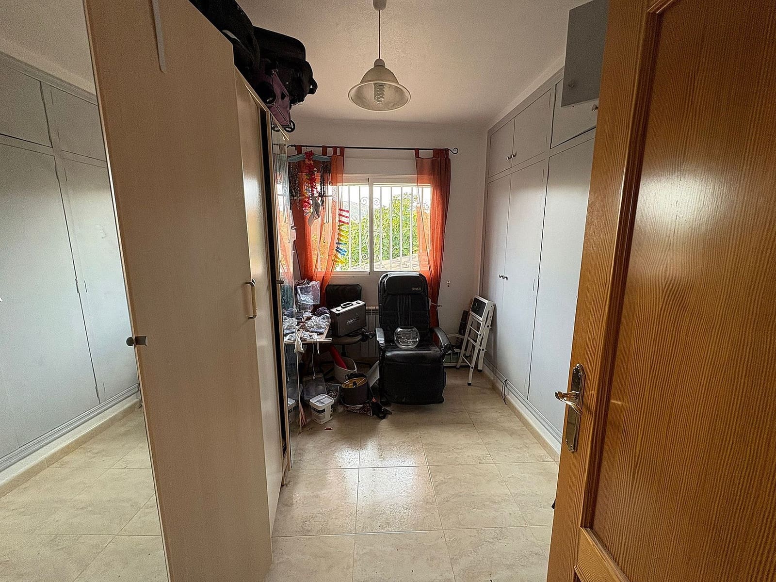 5 bedroom Villa for sale in Pinoso with pool - € 349,995 (Ref: 8637524)