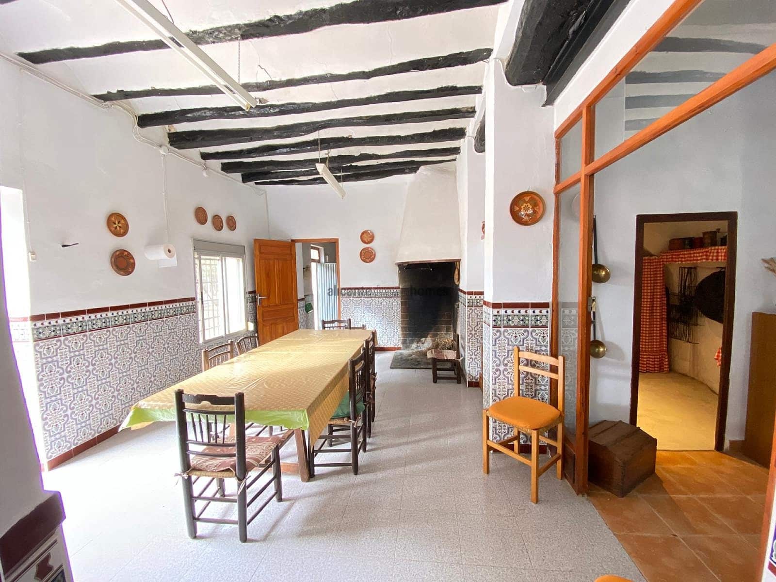 8 sovrum Finca/Hus på landet till salu i Pinoso med pool - 399 000 € (Ref: 8669076)