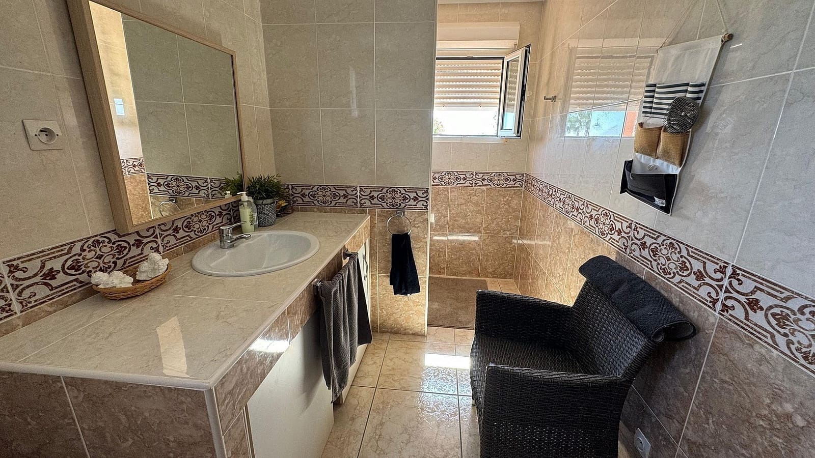 6 soveværelse Villa til salg i Albatera med swimmingpool - € 329.900 (Ref: 8703245)