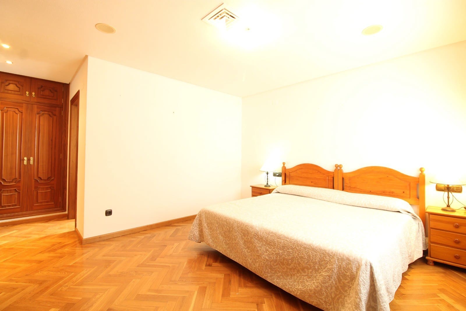 4 soveværelse Villa til salg i Elda - € 475.000 (Ref: 8703718)