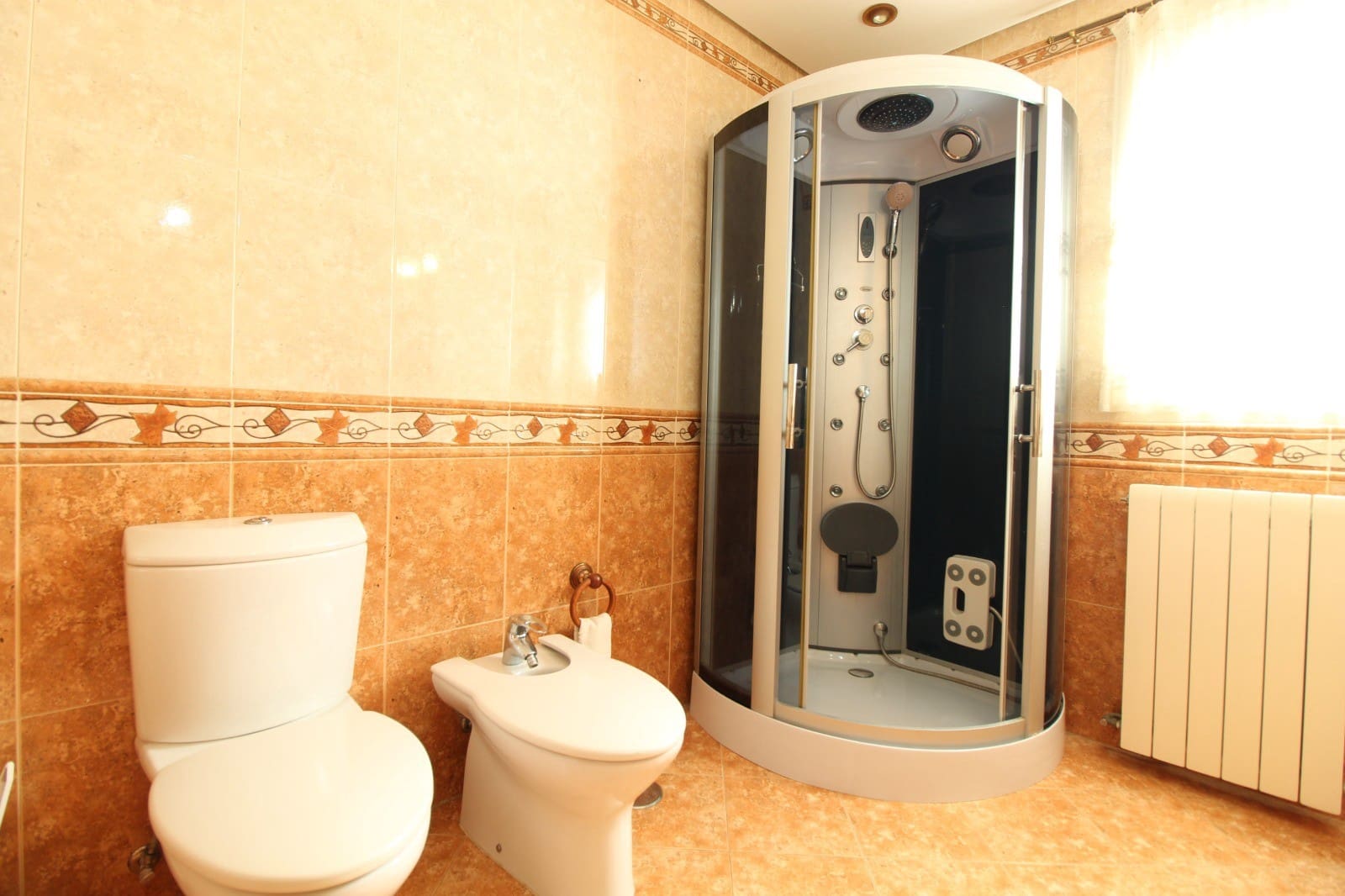 4 soveværelse Villa til salg i Elda - € 475.000 (Ref: 8703718)