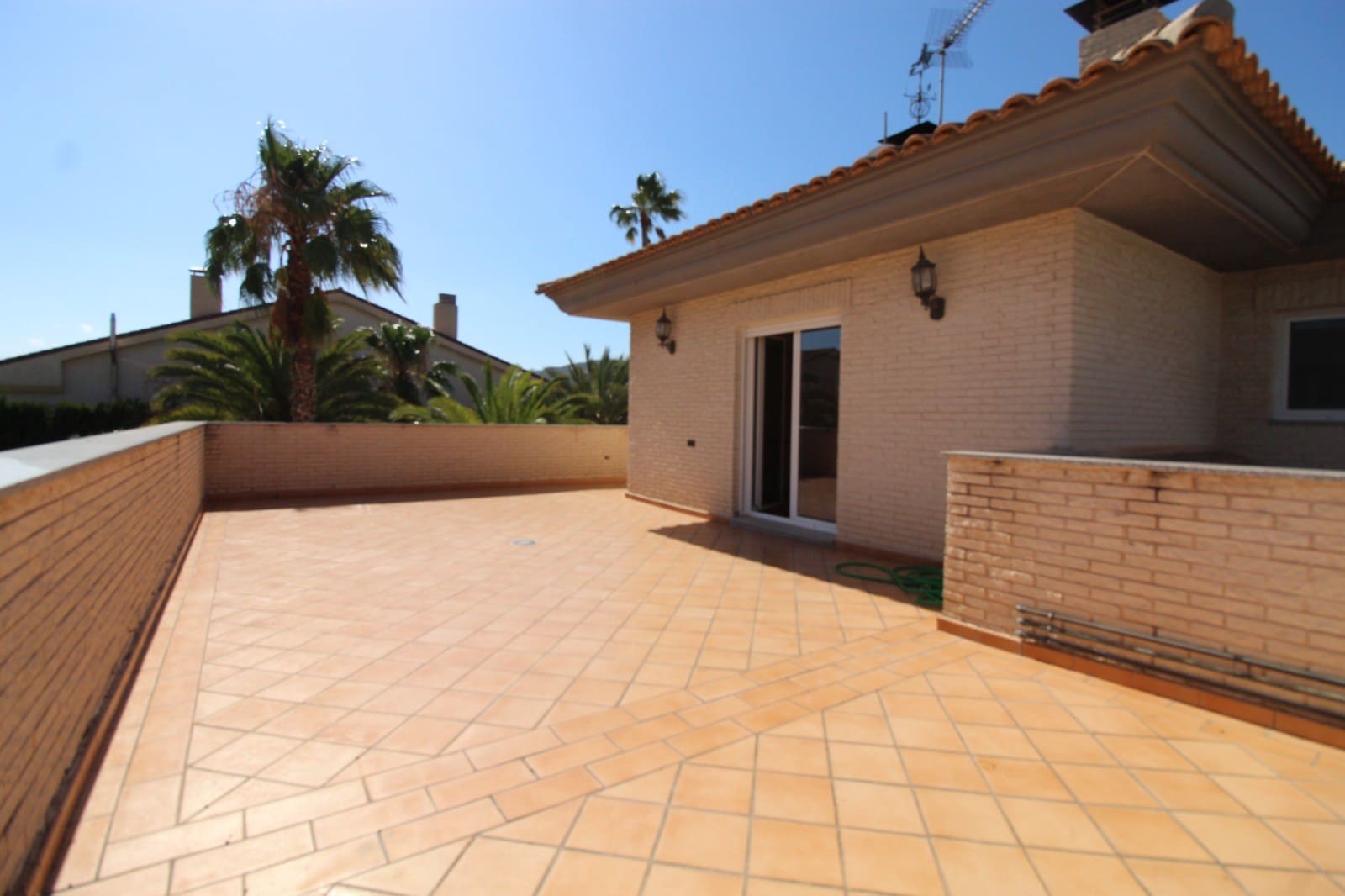 4 soveværelse Villa til salg i Elda - € 475.000 (Ref: 8703718)