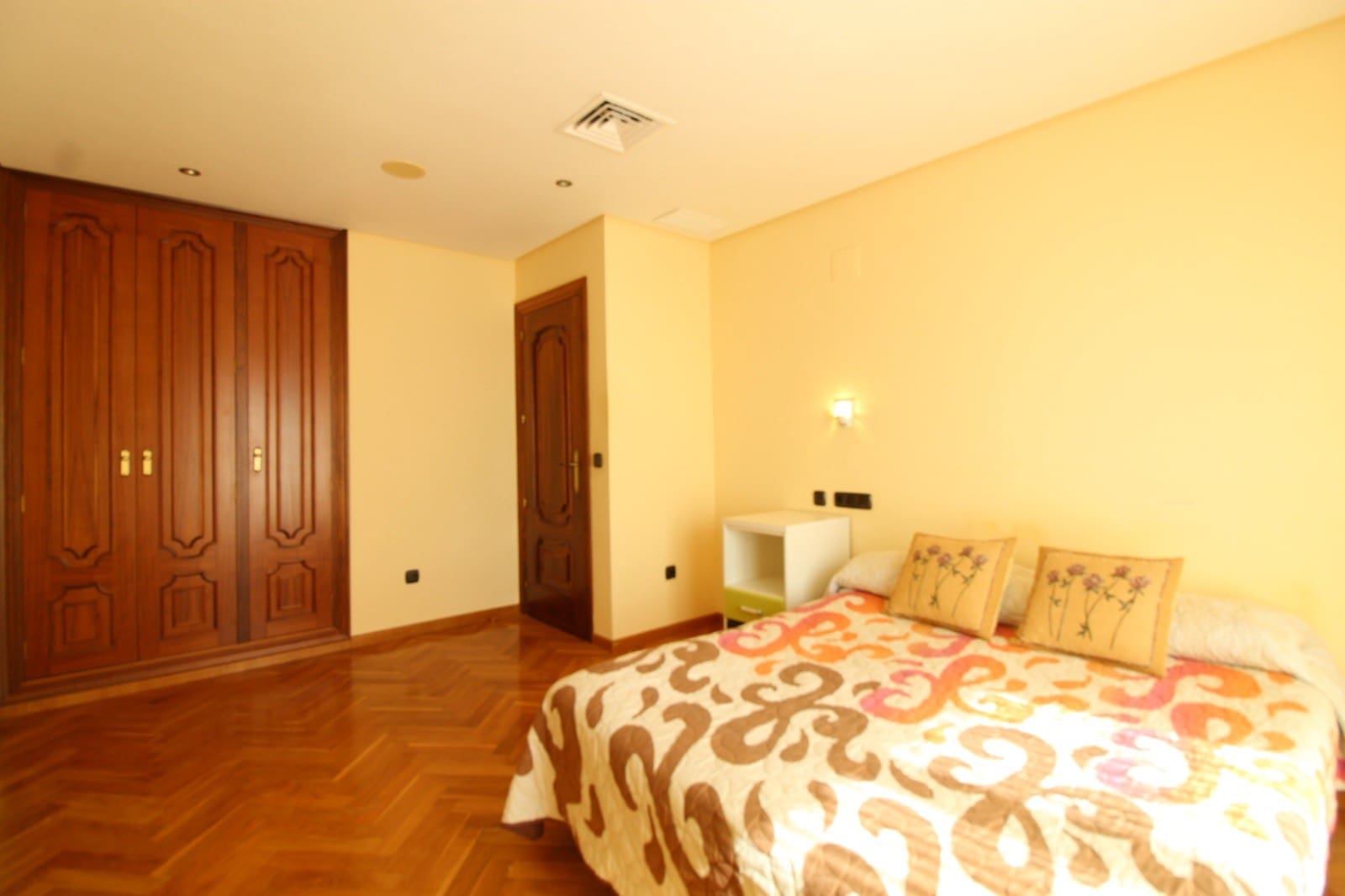 4 soveværelse Villa til salg i Elda - € 475.000 (Ref: 8703718)