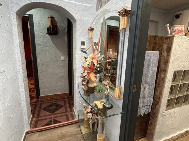 5 bedroom Villa for sale in Hondon de las Nieves with pool - € 262,000 (Ref: 8703728)