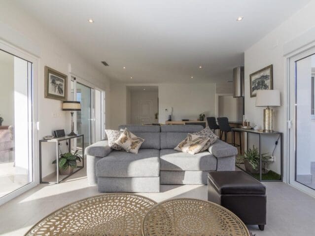 3 bedroom Villa for sale in Pinoso with pool - € 260,000 (Ref: 8703733)