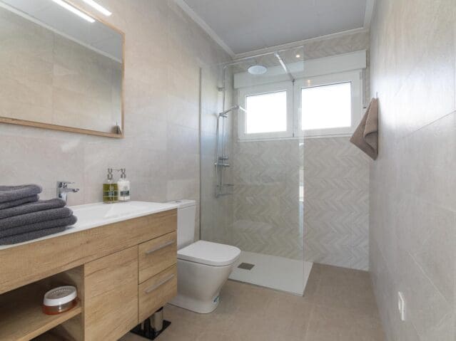 3 bedroom Villa for sale in Pinoso with pool - € 260,000 (Ref: 8703733)