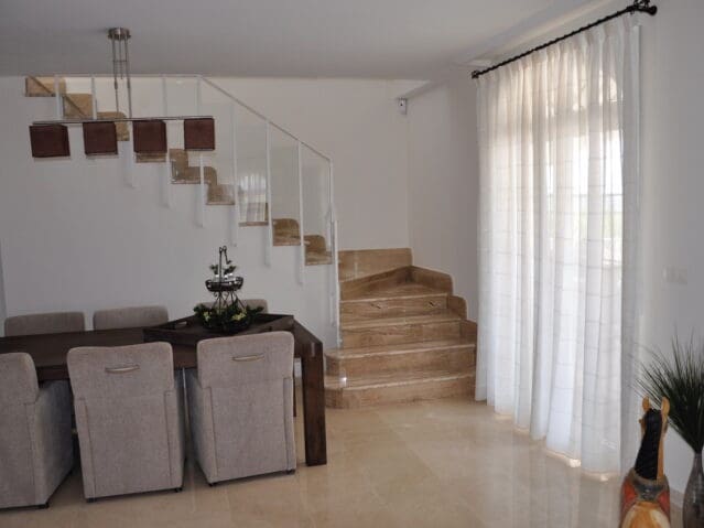 4 bedroom Villa for sale in Pinoso with pool - € 394,000 (Ref: 8703737)