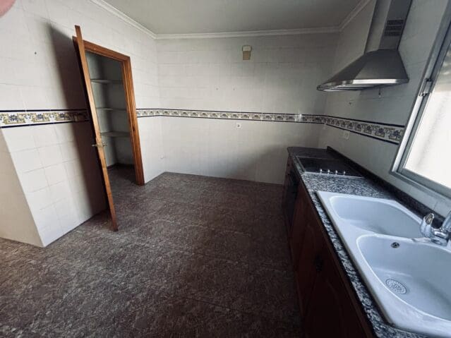 5 bedroom Townhouse for sale in L'Alguena / Alguenya - € 149,950 (Ref: 8703742)