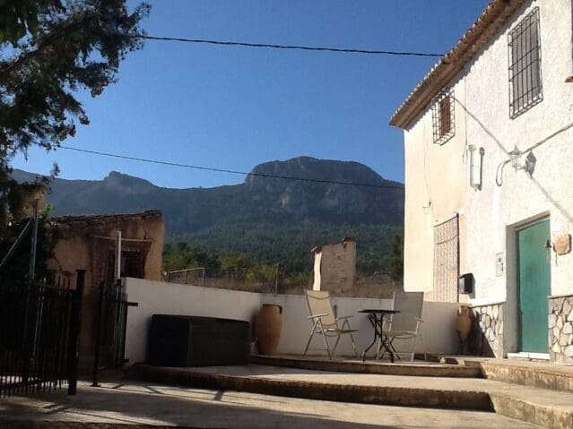 4 bedroom Villa for sale in La Romana with pool - € 199,000 (Ref: 8703747)