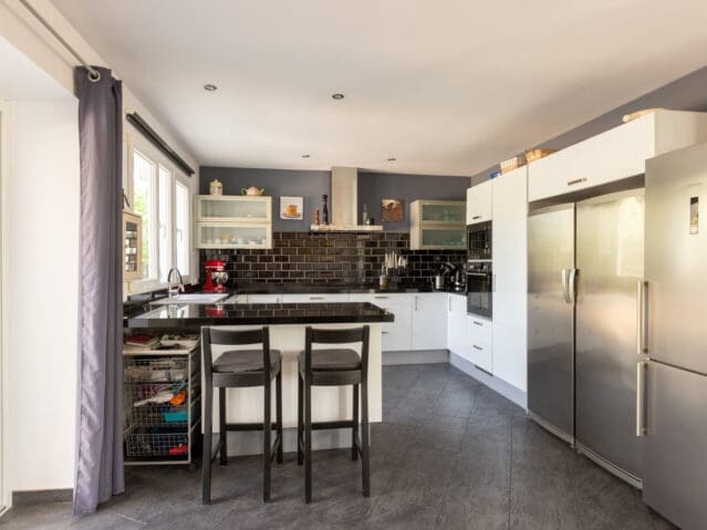 5 bedroom Villa for sale in Biar with pool - € 499,000 (Ref: 8703748)