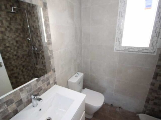 3 bedroom Villa for sale in Pinoso with pool - € 337,000 (Ref: 8703773)