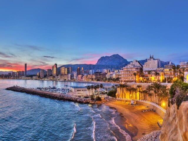 2 bedroom Apartment for sale in Finestrat with pool - € 274,000 (Ref: 8703785)