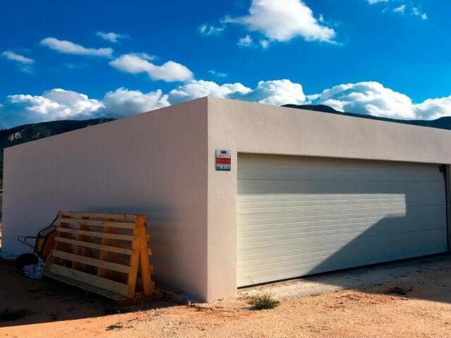 4 bedroom Villa for sale in Hondon de las Nieves - € 310,924 (Ref: 8703807)