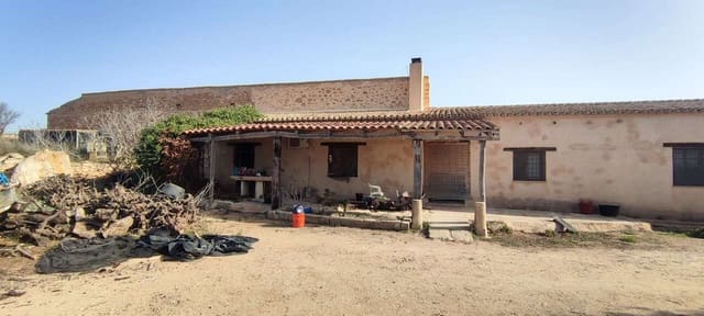 4 bedroom Finca/Country House for sale in Pinoso - € 179,500 (Ref: 8703819)