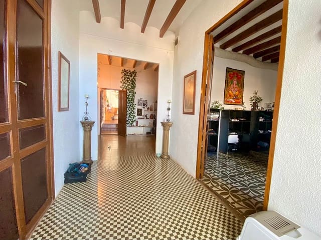 7 bedroom Townhouse for sale in Yecla with garage - € 139,000 (Ref: 8738562)