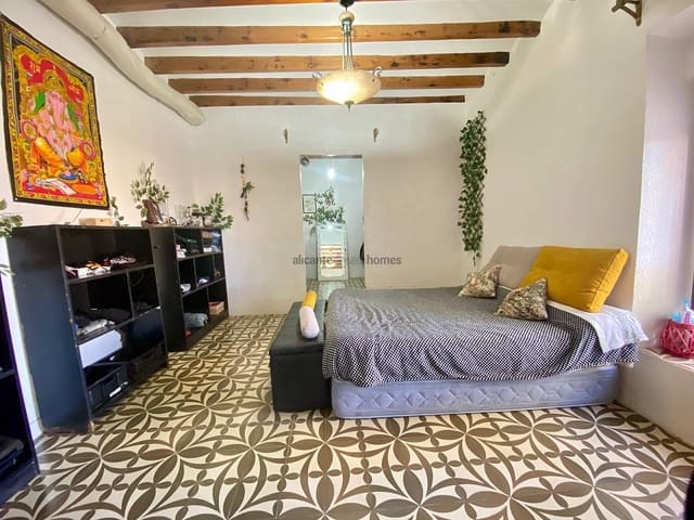 7 soveværelse Byhus til salg i Yecla med garage - € 139.000 (Ref: 8738562)