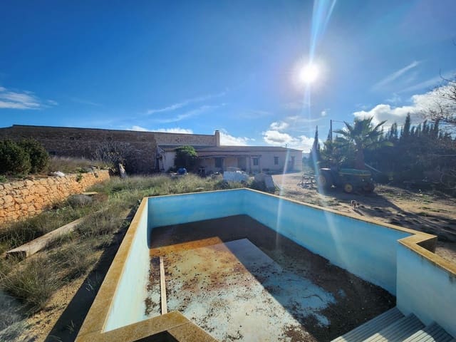 4 quarto Quinta/Casa Rural para venda em Pinoso com piscina garagem - 179 500 € (Ref: 8759725)