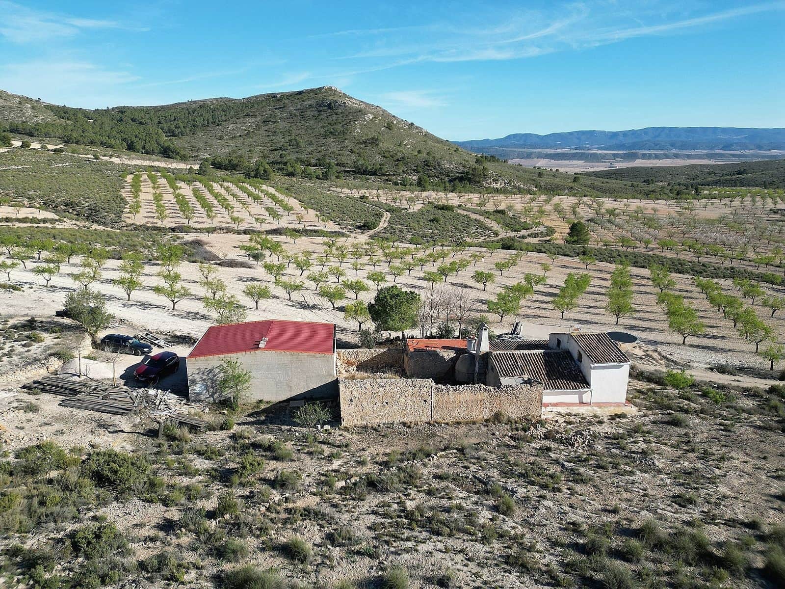 5 soveværelse Finca/Landehus til salg i Caudete med garage - € 145.000 (Ref: 8759742)