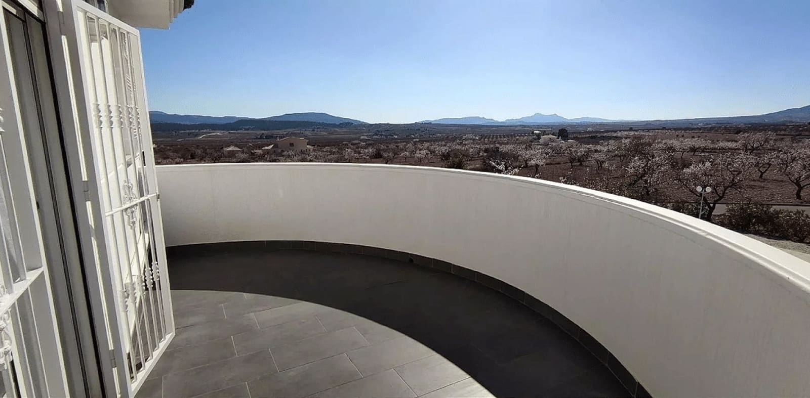 4 bedroom Villa for sale in Pinoso - € 475,000 (Ref: 8780484)