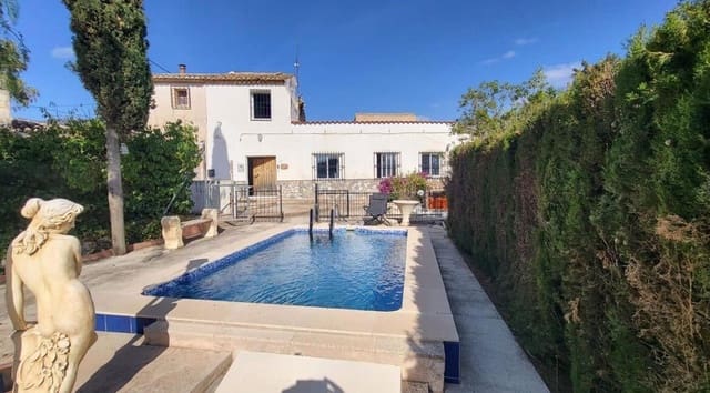 4 soveværelse Finca/Landehus til salg i La Romana - € 199.000 (Ref: 8780487)