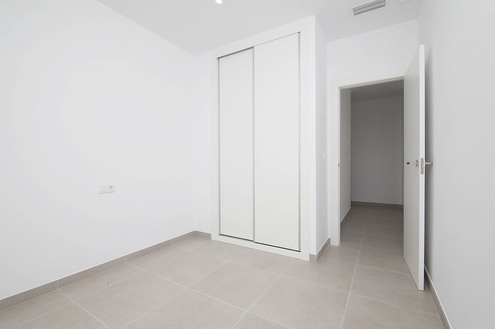 3 bedroom Villa for sale in Polop with pool garage - € 535,000 (Ref: 8820491)