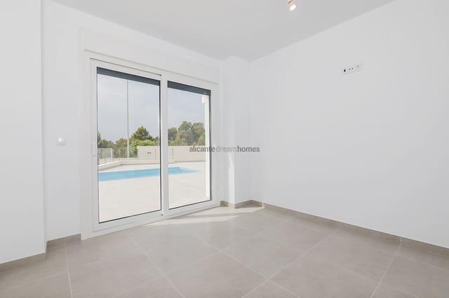 3 bedroom Villa for sale in Polop with pool garage - € 535,000 (Ref: 8820491)