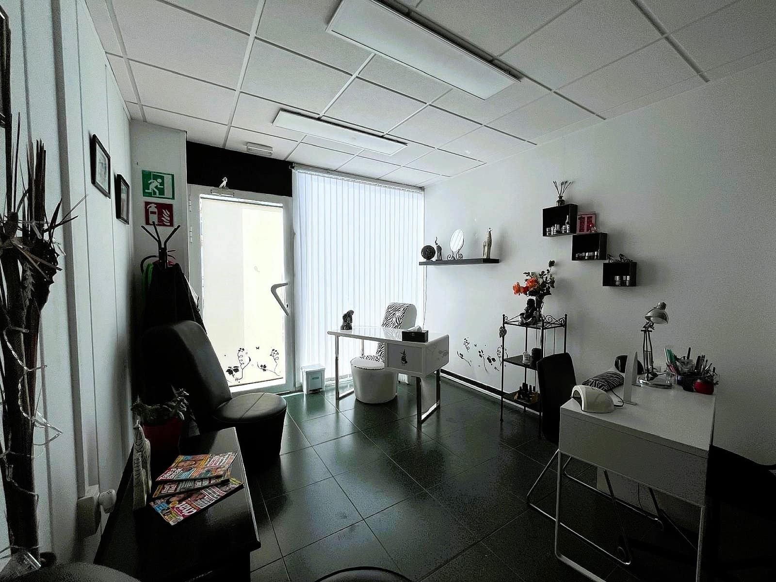 Business for sale in Castalla - € 225,000 (Ref: 8826160)