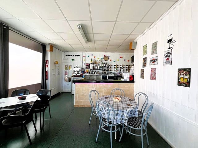 Biznes na sprzedaż w Castalla - 225 000 € (Ref: 8826160)