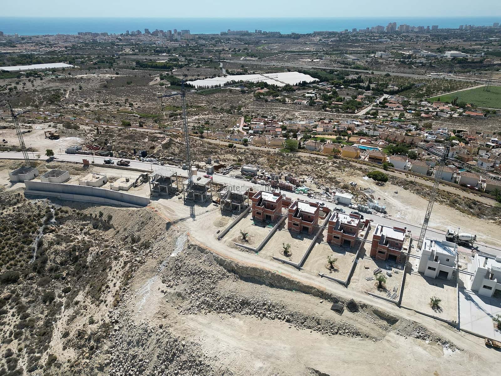 Chalet de 3 habitaciones en Muchamiel / Mutxamel en venta con piscina - 449.995 € (Ref: 8830211)