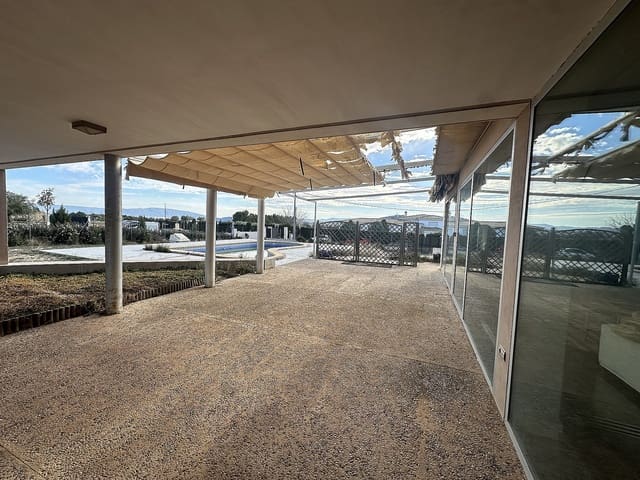 6 sovrum Villa till salu i Yecla med pool garage - 419 995 € (Ref: 8830530)