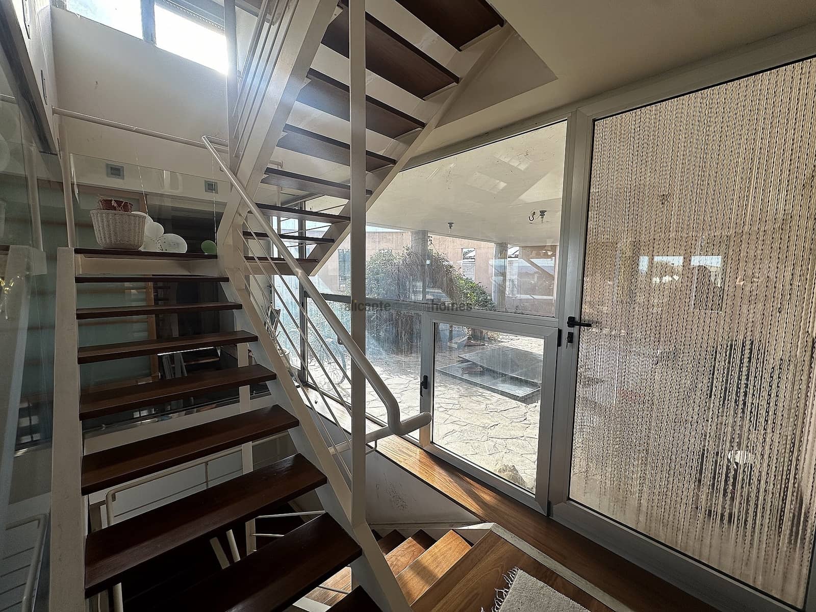 6 bedroom Villa for sale in Yecla with pool garage - € 419,995 (Ref: 8830530)