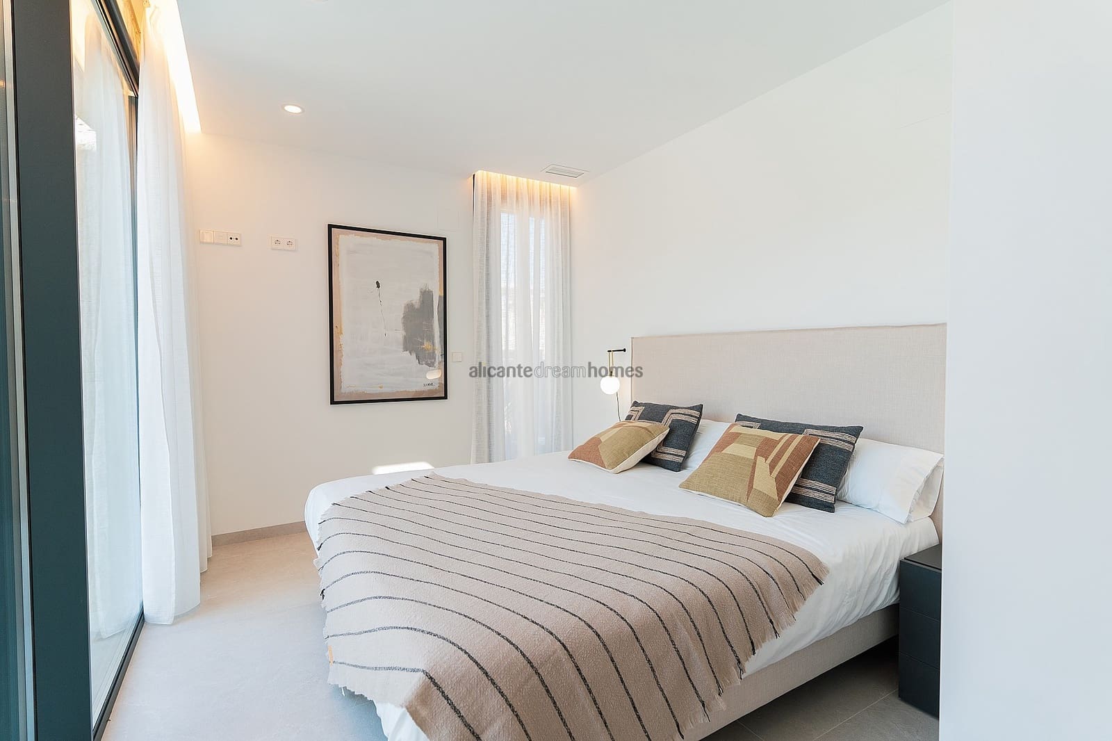 4 bedroom Villa for sale in Rojales with pool - € 710,000 (Ref: 8837449)