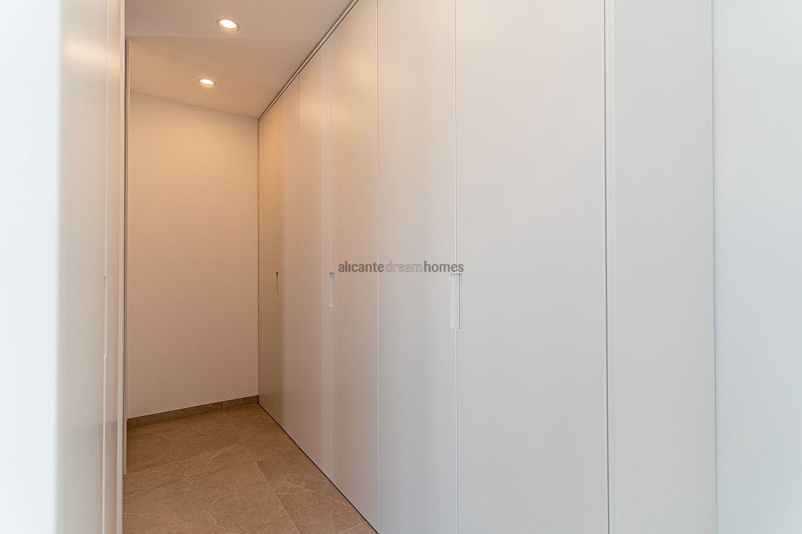 4 bedroom Villa for sale in Rojales with pool - € 710,000 (Ref: 8837449)