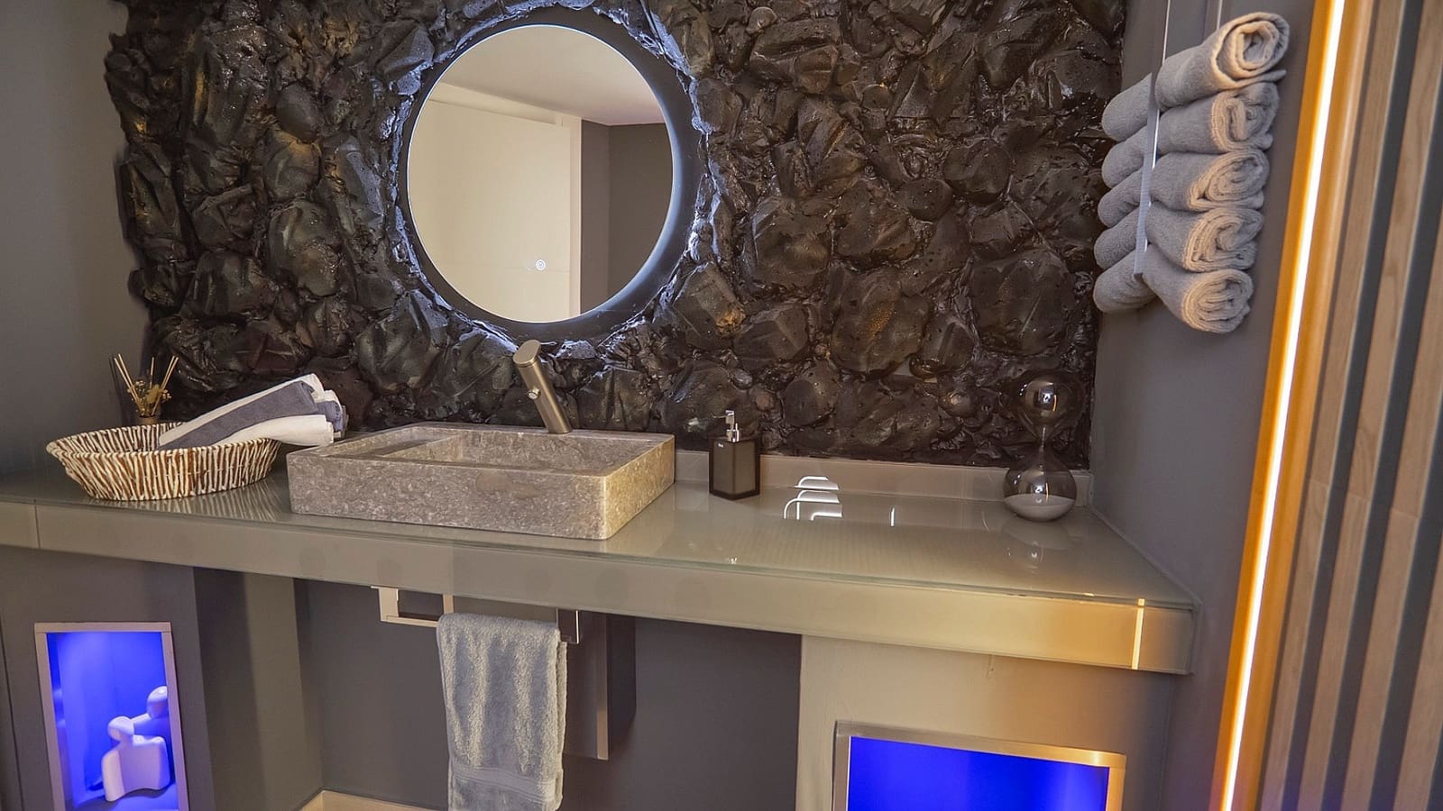 4 bedroom Villa for sale in Ciudad Quesada with pool garage - € 799,995 (Ref: 8841973)