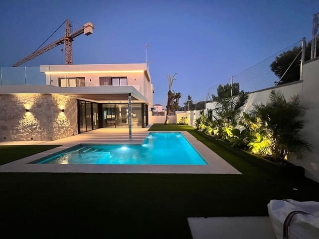 3 camera da letto Villa in vendita in Cabo Roig, Orihuela con piscina - 575.000 € (Rif: 8842450)