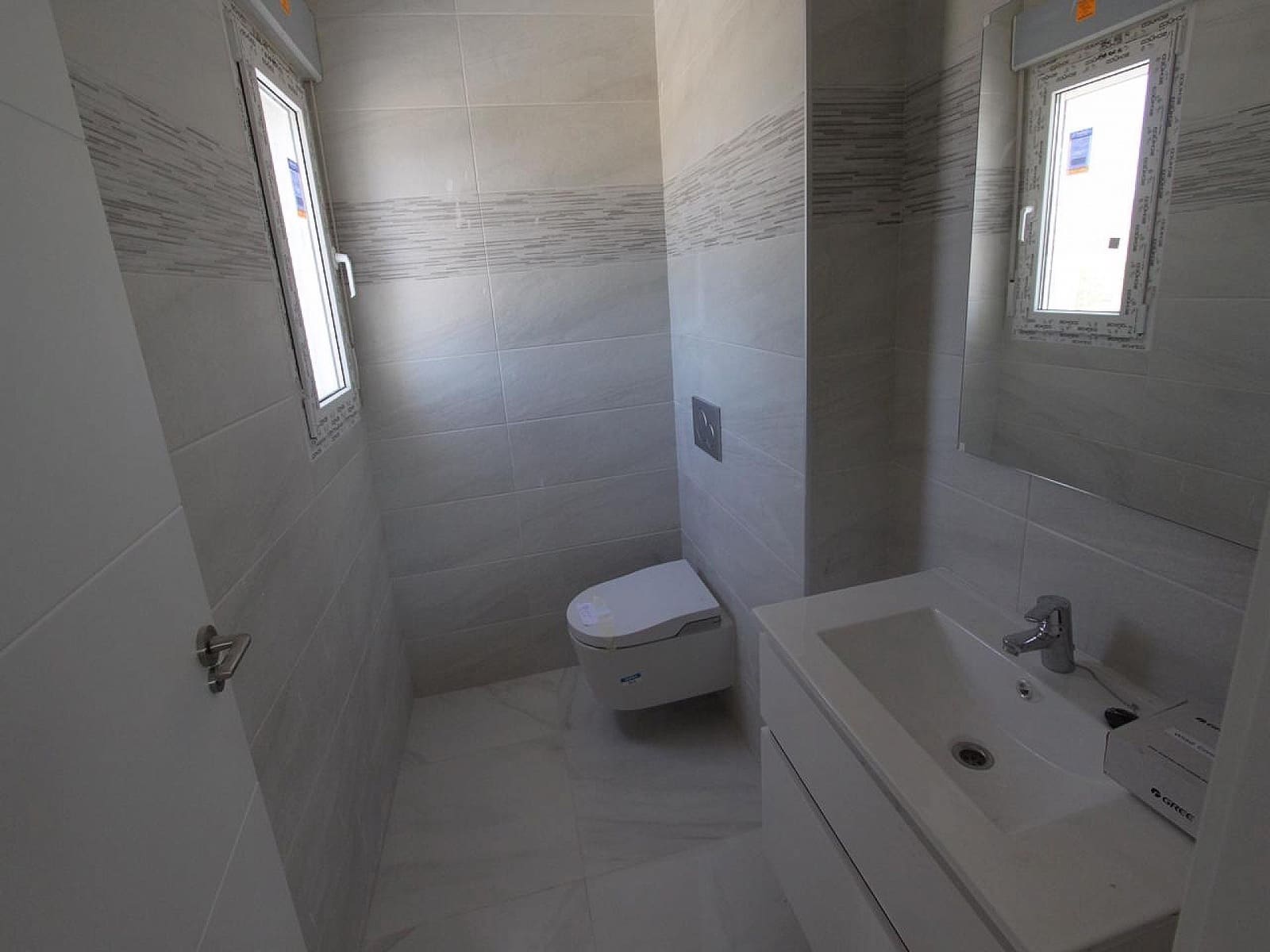 4 soveværelse Villa til salg i Pinoso med swimmingpool garage - € 449.000 (Ref: 8844056)