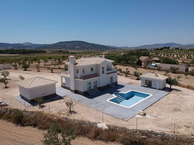 4 soveværelse Villa til salg i Pinoso med swimmingpool garage - € 401.000 (Ref: 8844056)