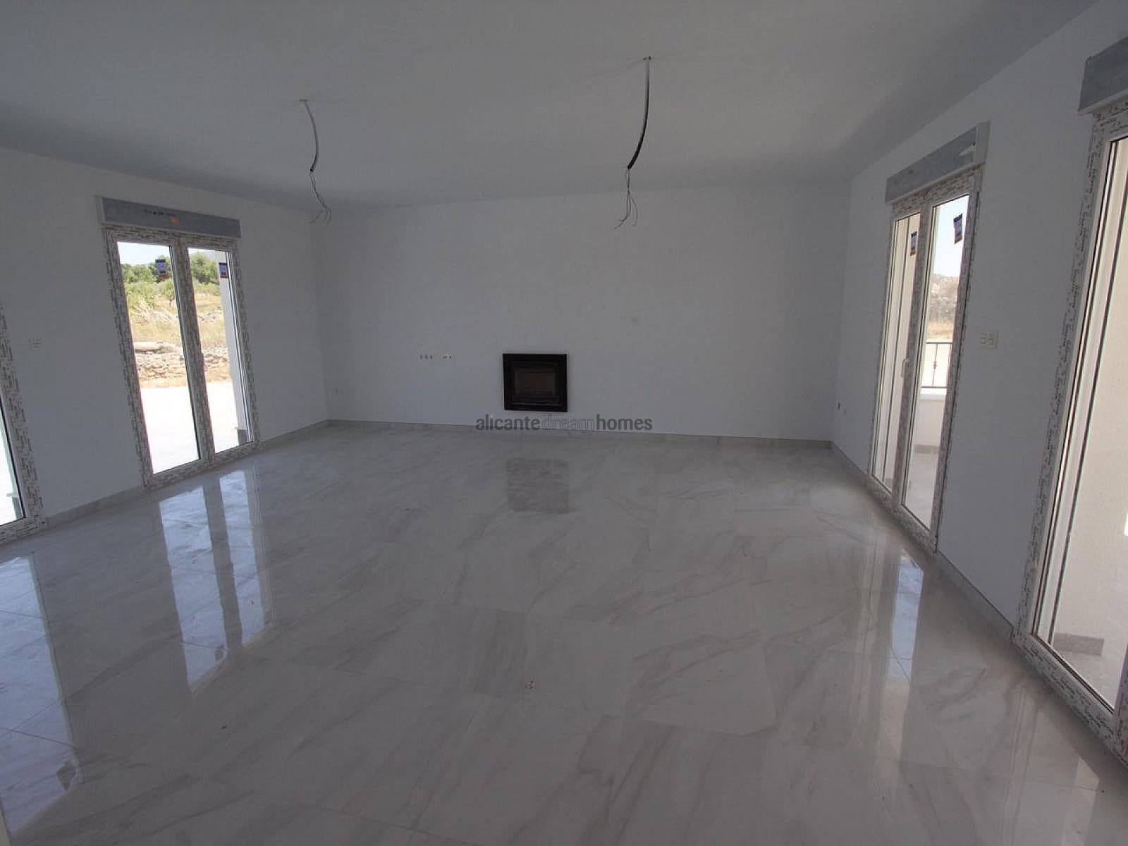 4 quarto Moradia para venda em Pinoso com piscina garagem - 449 000 € (Ref: 8844056)