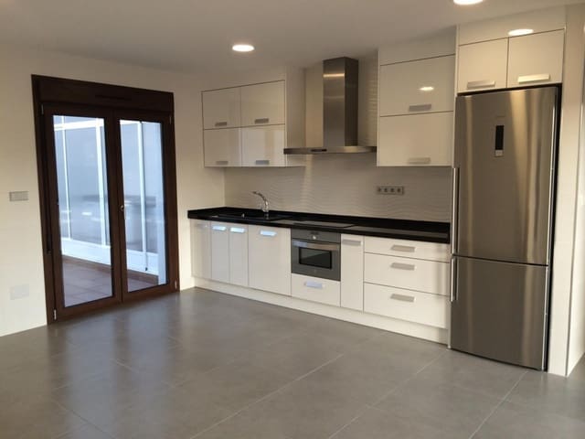 3 bedroom Villa for sale in Pinoso with pool - € 398,000 (Ref: 8844057)